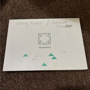 OFRA Professional Foundation Palette Powder New‎ Unused Highlighting